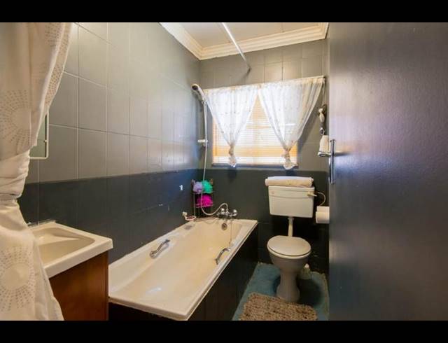 3 BEDROOM HOUSE FOR SALE IN MAYBERRY PARK